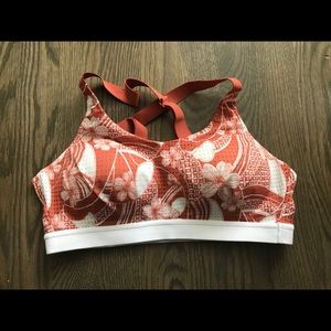 Victoria Secret Sport Bra with tag size 34B